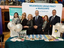 Zdjęcie artykułu XVIII Targi Edukacyjne – udział i wyróżnienie dla siedleckiej filii WUP w Warszawie